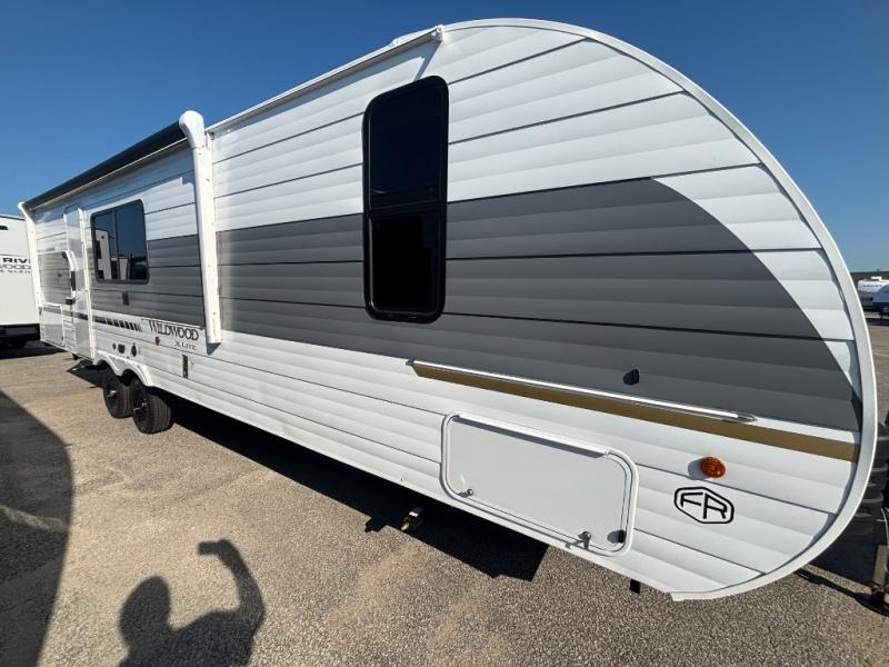 RV listing image
