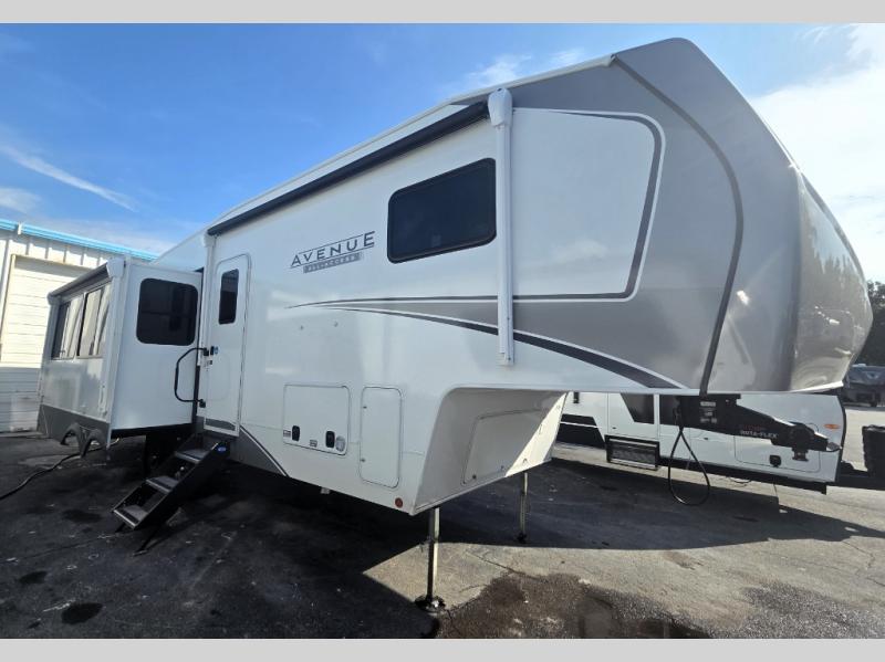 RV listing image