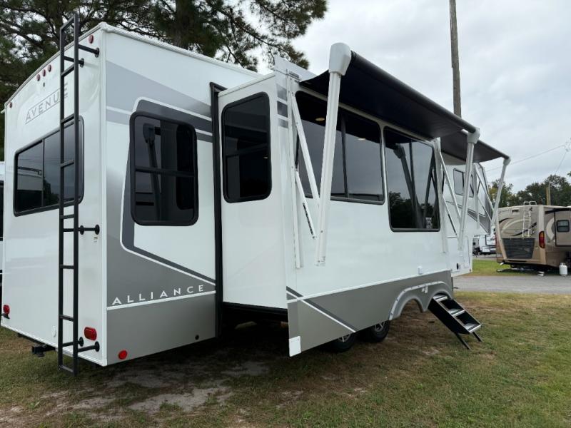 RV listing image