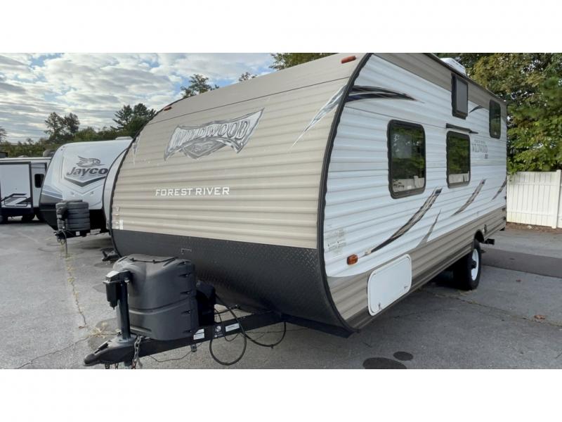 RV listing image