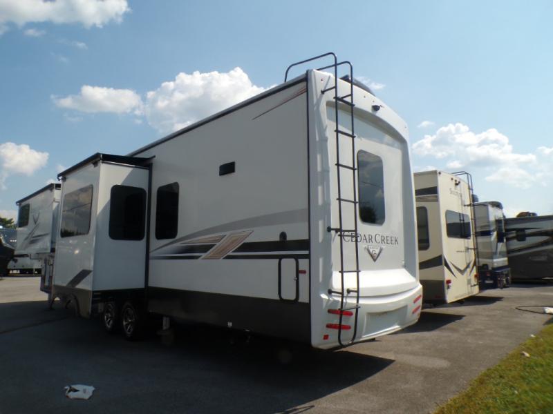 RV listing image