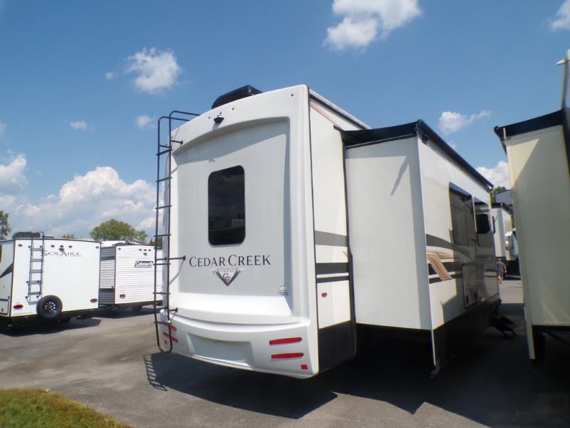 RV listing image