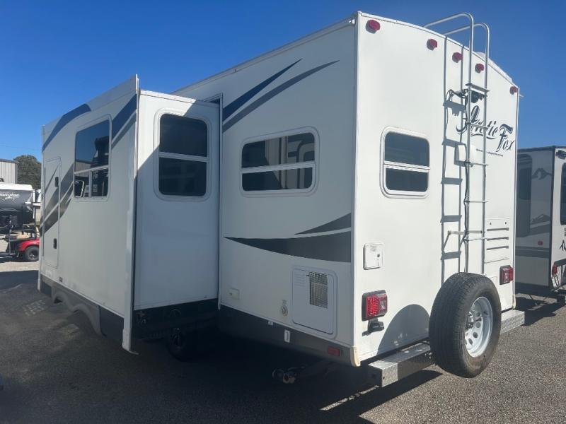 RV listing image