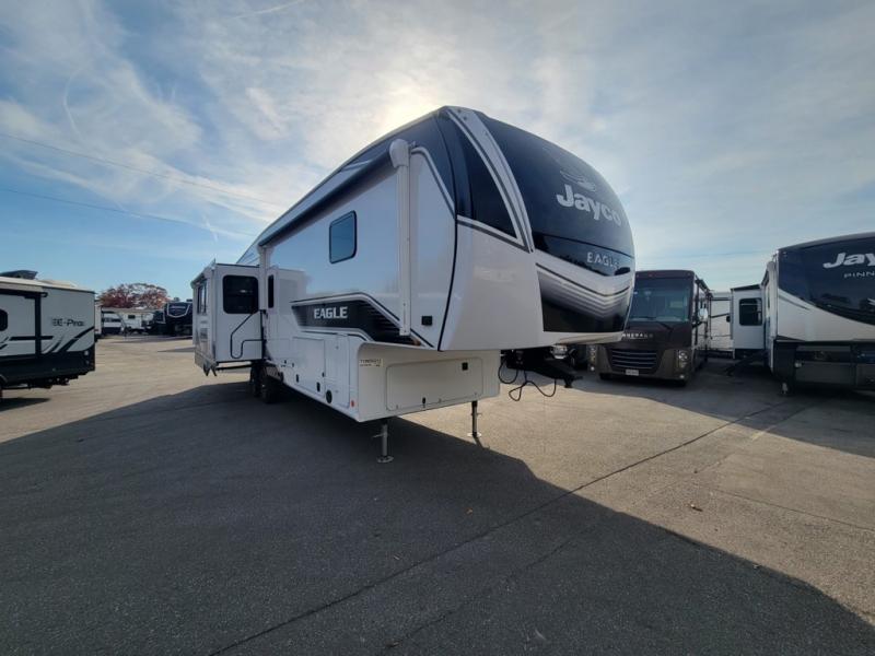 RV listing image