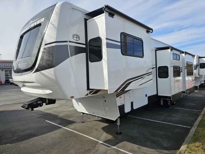 RV listing image