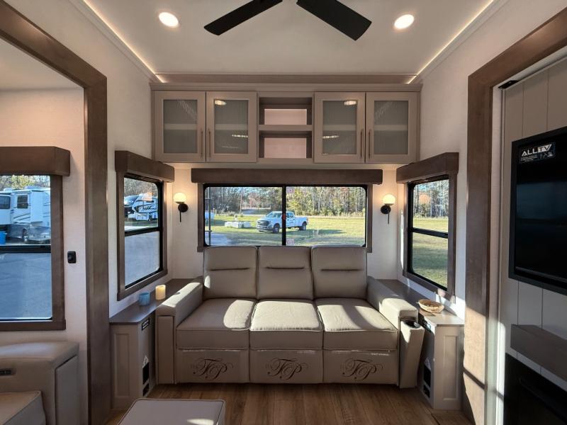 RV listing image