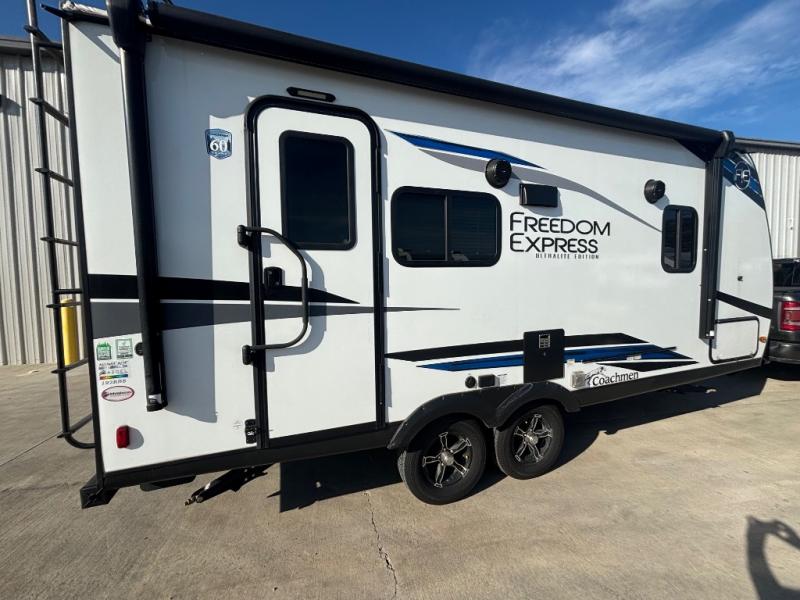 RV listing image