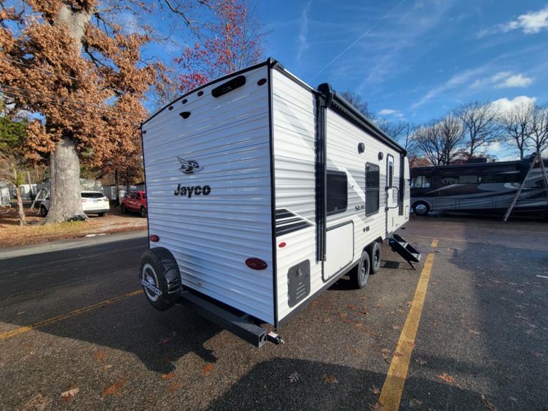 RV listing image