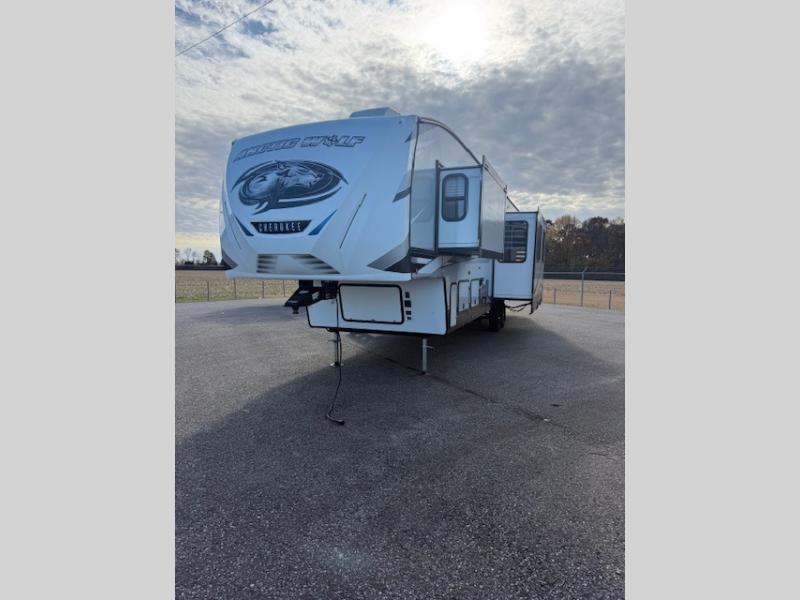 RV listing image