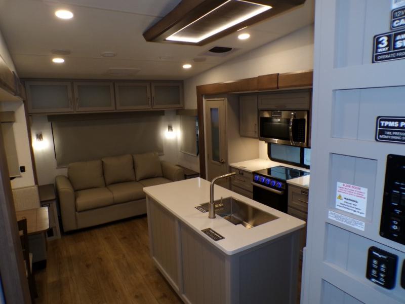 RV listing image
