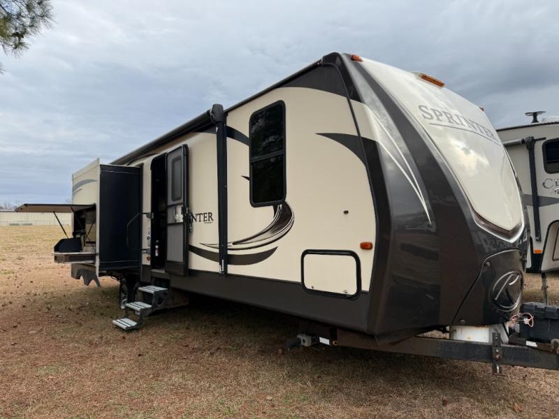 RV listing image