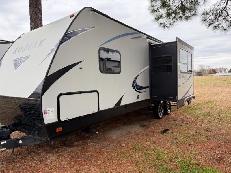 RV listing image