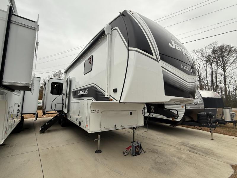 RV listing image