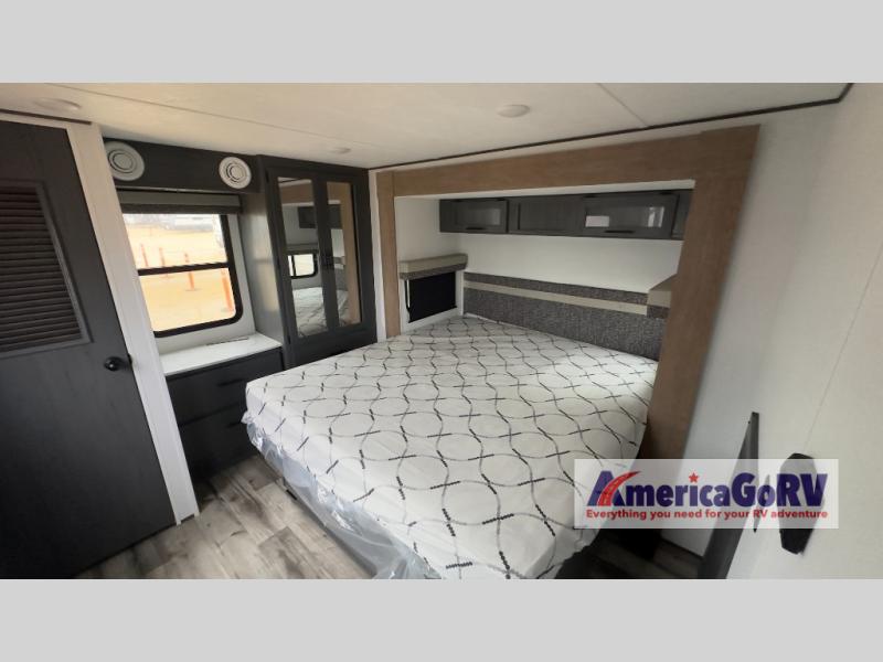 New 2024 Dutchmen RV Aspen Trail 391LOFT Travel Trailer at AmericaGoRV