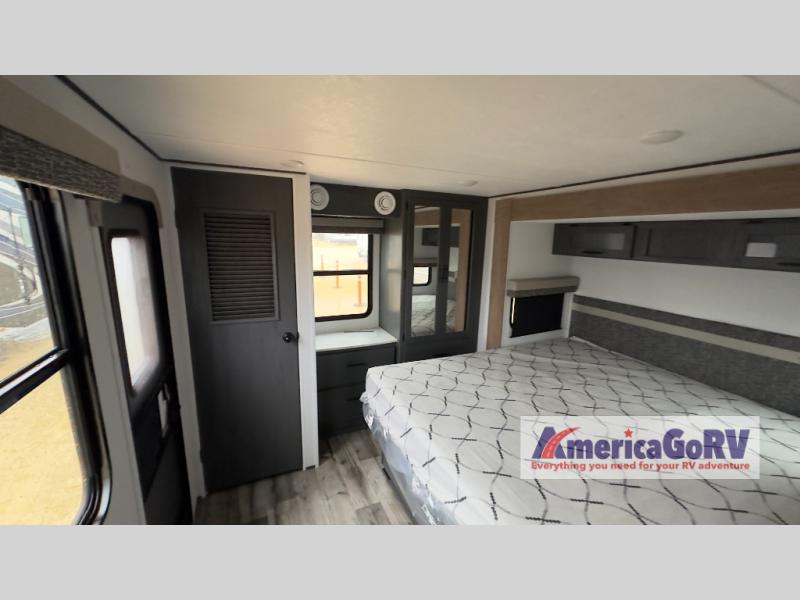 New 2024 Dutchmen RV Aspen Trail 391LOFT Travel Trailer at AmericaGoRV