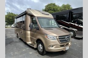 Used 2021 Regency RV Ultra Brougham UB25TBS Photo
