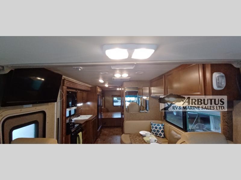 Used 2014 Thor Motor Coach Hurricane 27K Motor Home Class A at Arbutus