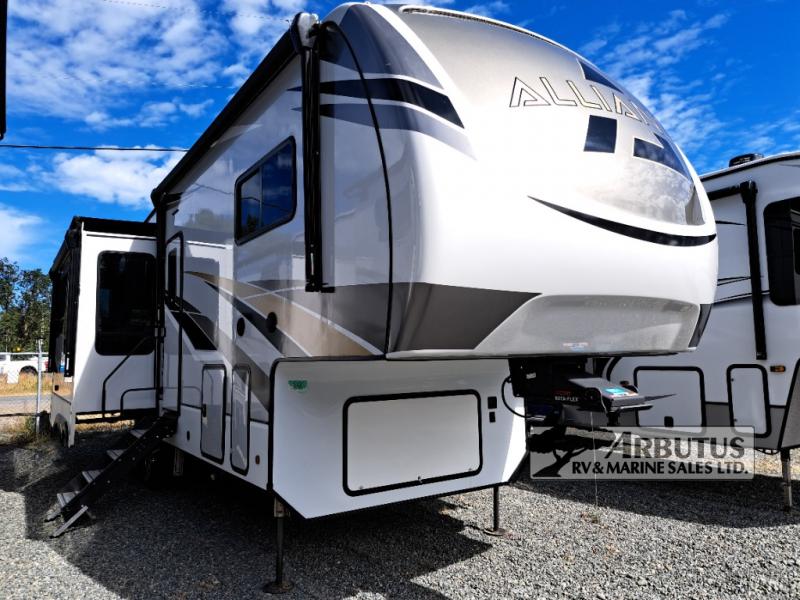 Fifth Wheel, Arbutus RV