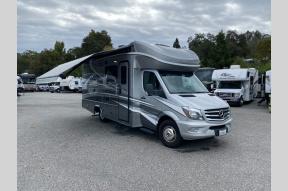 Used 2019 Dynamax isata 3 24FW Photo