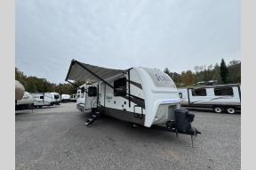 Used 2019 Forest River RV Wildcat Maxx 32TSX Photo