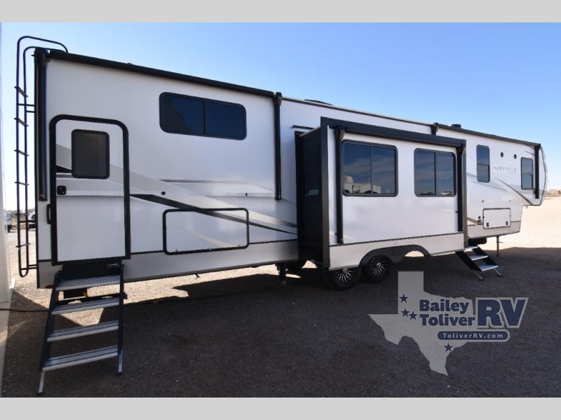 New 2024 Keystone RV Sprinter Limited 3900DBL Fifth Wheel at Bailey