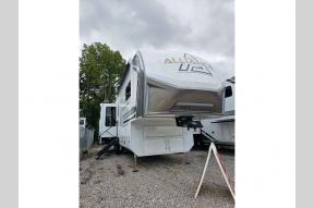 New 2025 Alliance RV Paradigm 310RL Photo