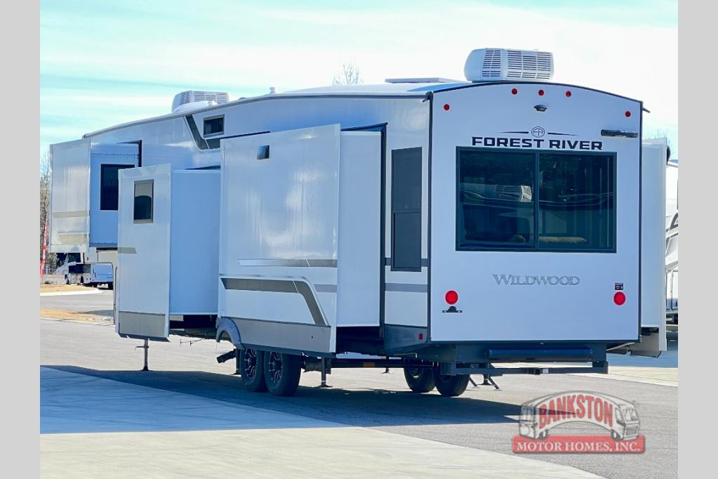 RV listing image
