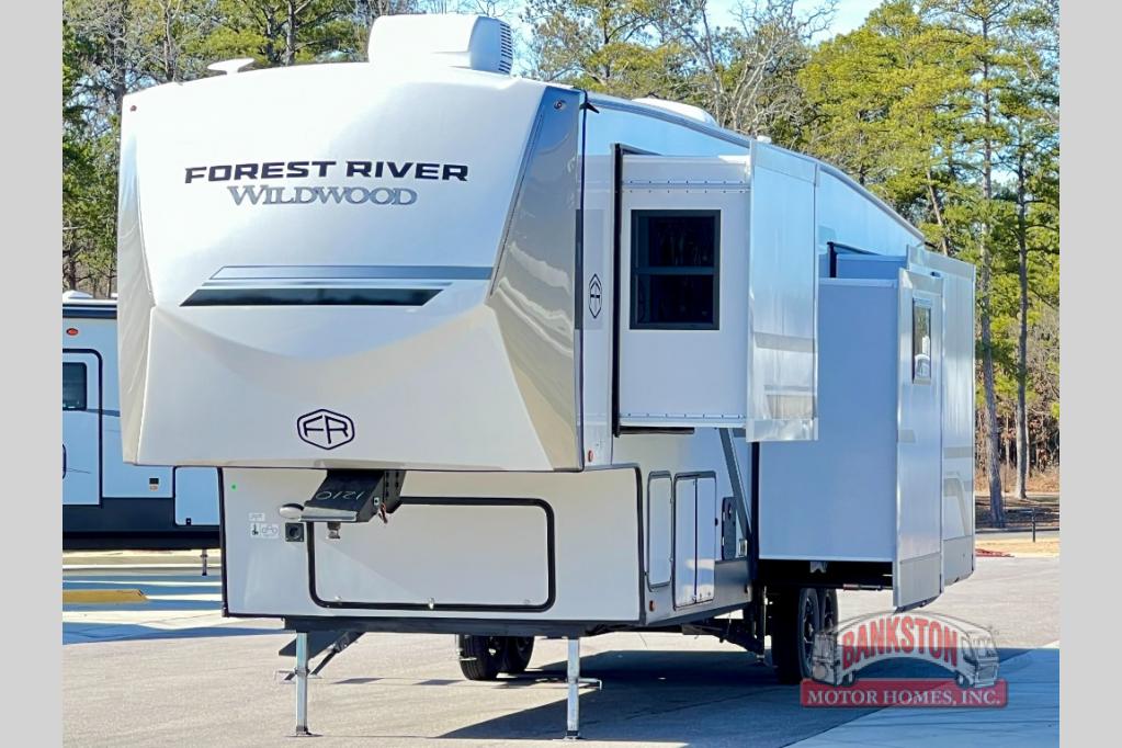 RV listing image