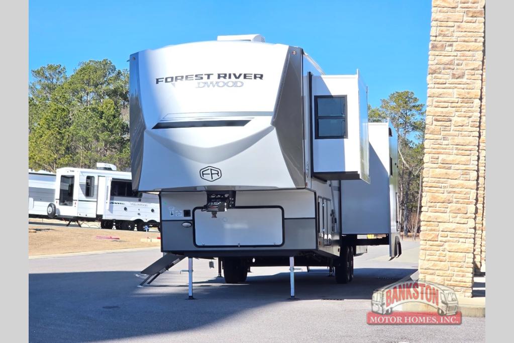 RV listing image