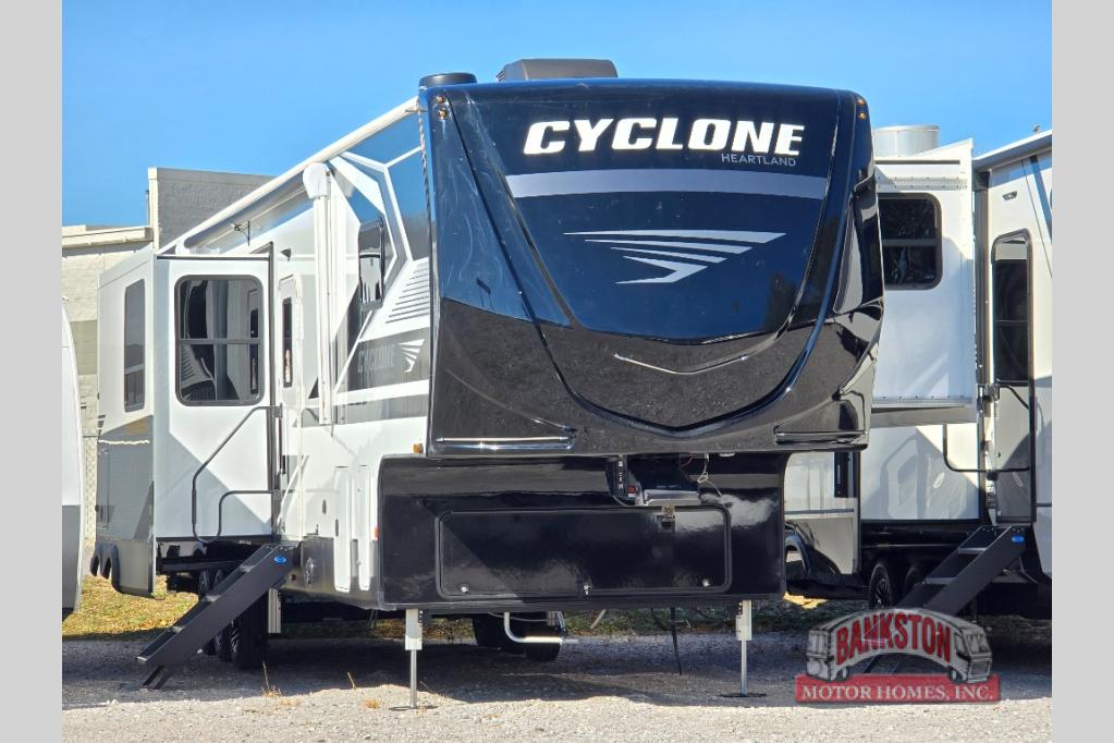 RV listing image