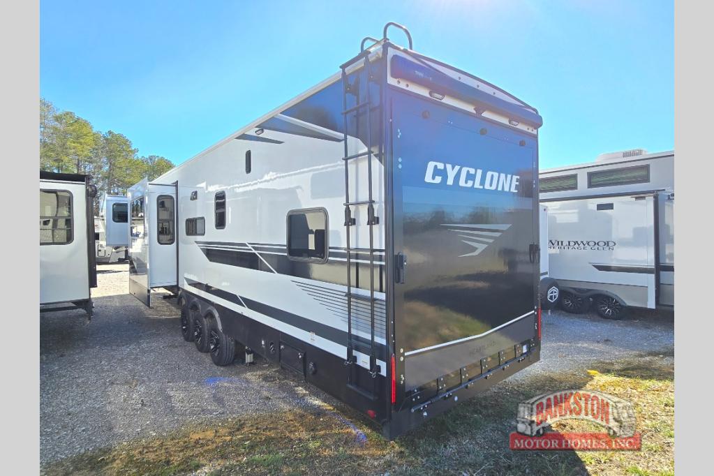 RV listing image