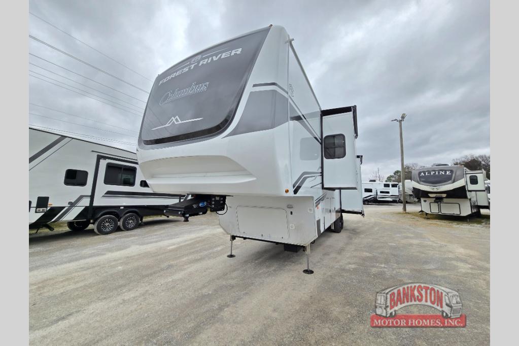 RV listing image