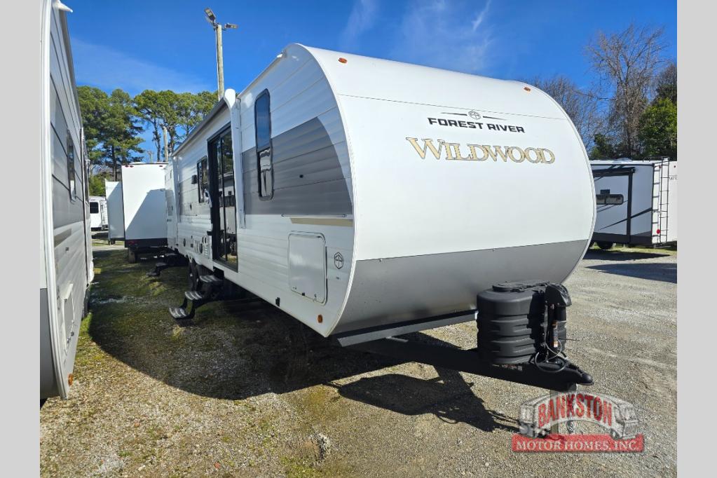 RV listing image
