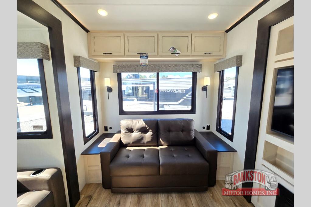 RV listing image