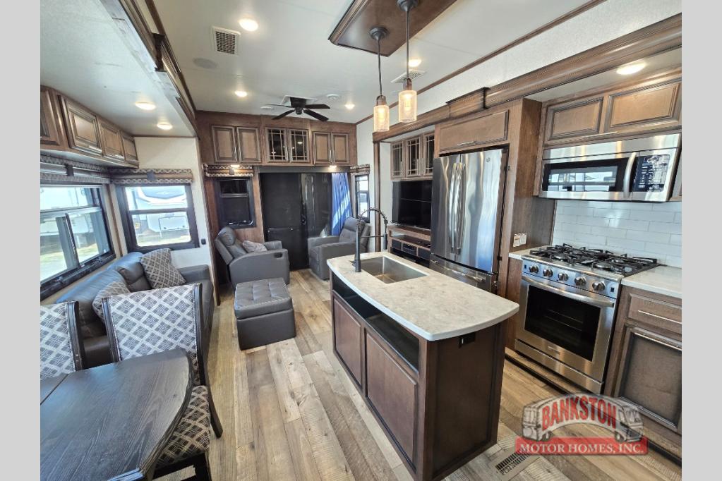 RV listing image
