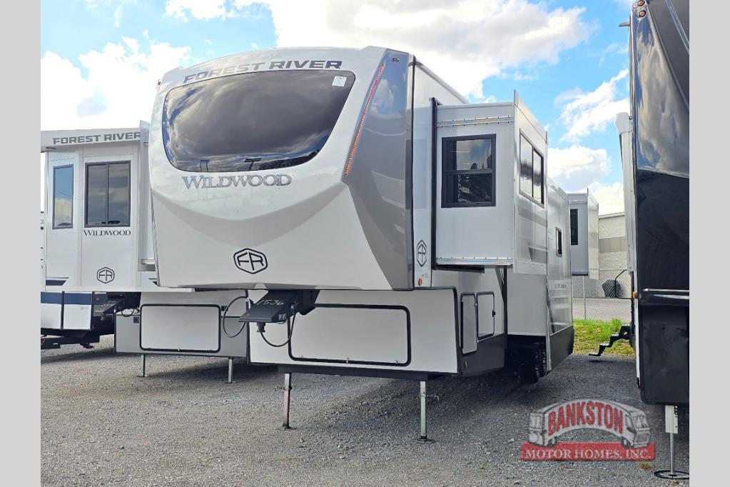RV listing image