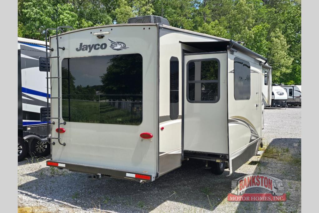 RV listing image