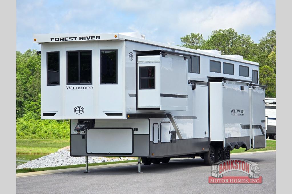 RV listing image