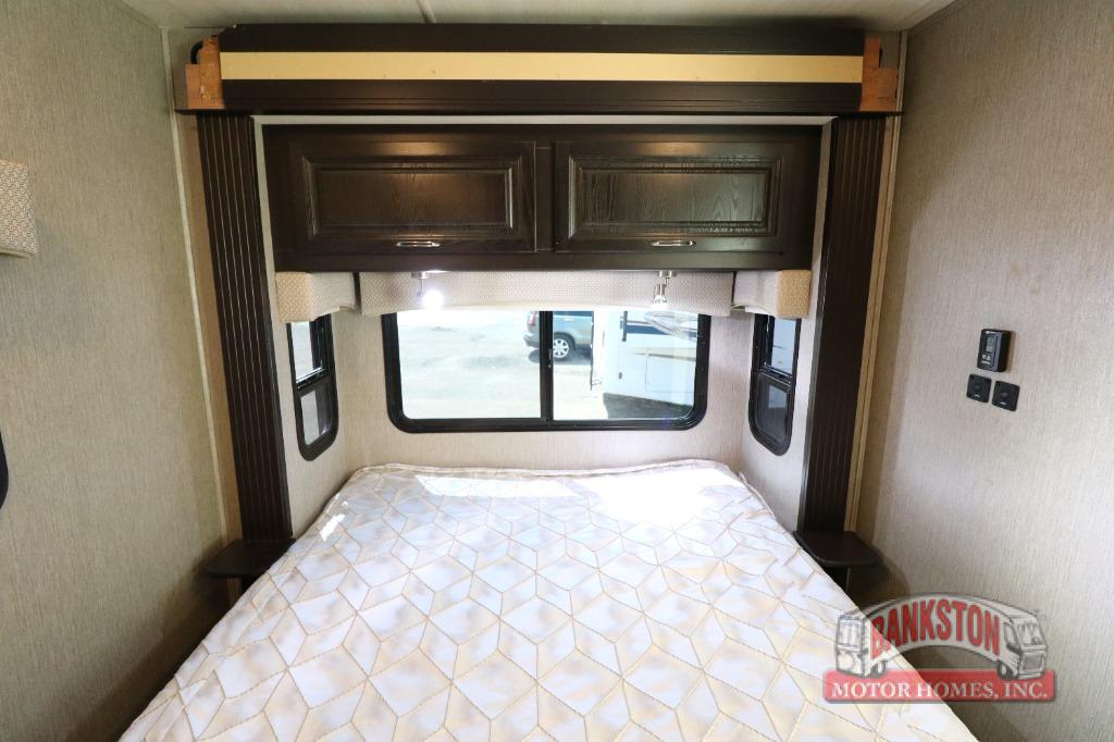 Used 2020 NeXus RV Wraith 32W Motor Home Super C - Diesel at Bankston ...