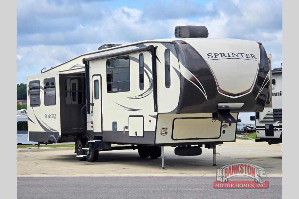 RV listing image