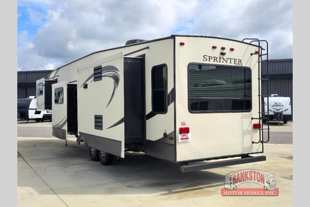 RV listing image
