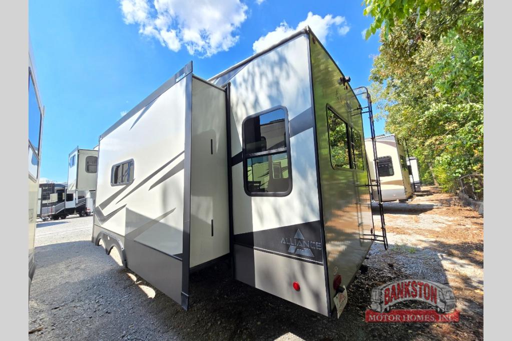 RV listing image