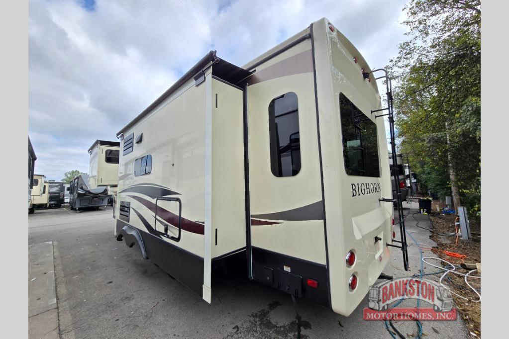 RV listing image