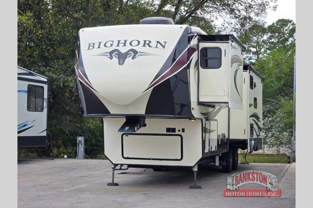 RV listing image