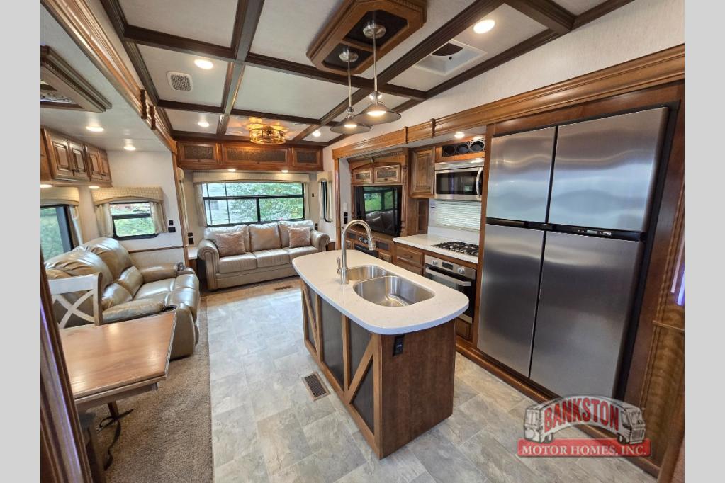 RV listing image