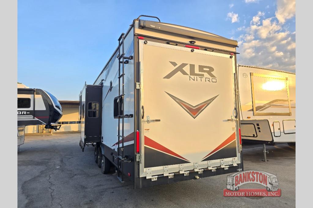 RV listing image