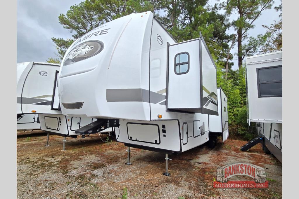RV listing image