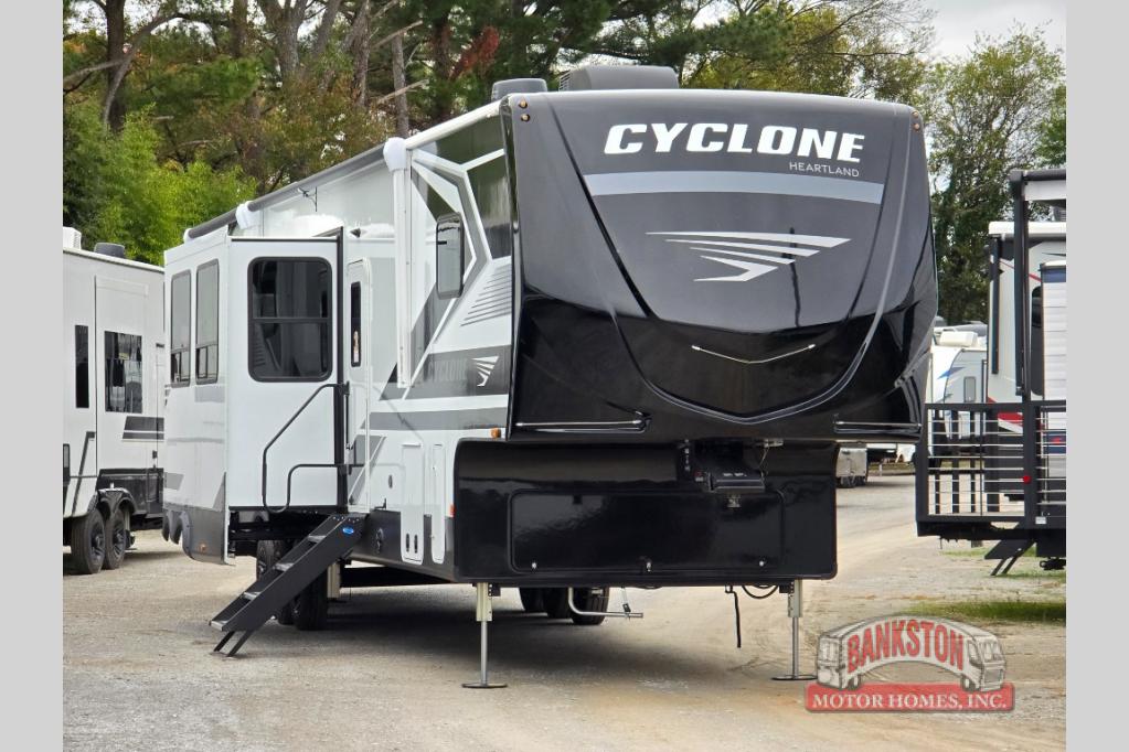 RV listing image