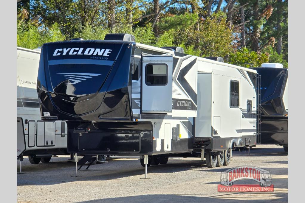 RV listing image