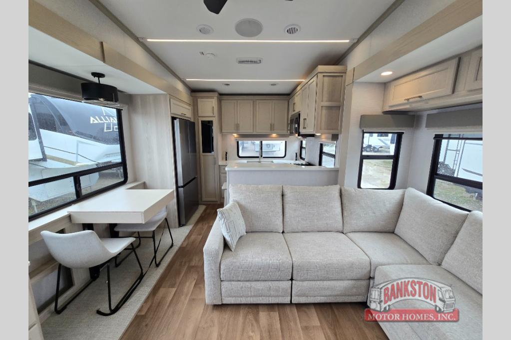 RV listing image